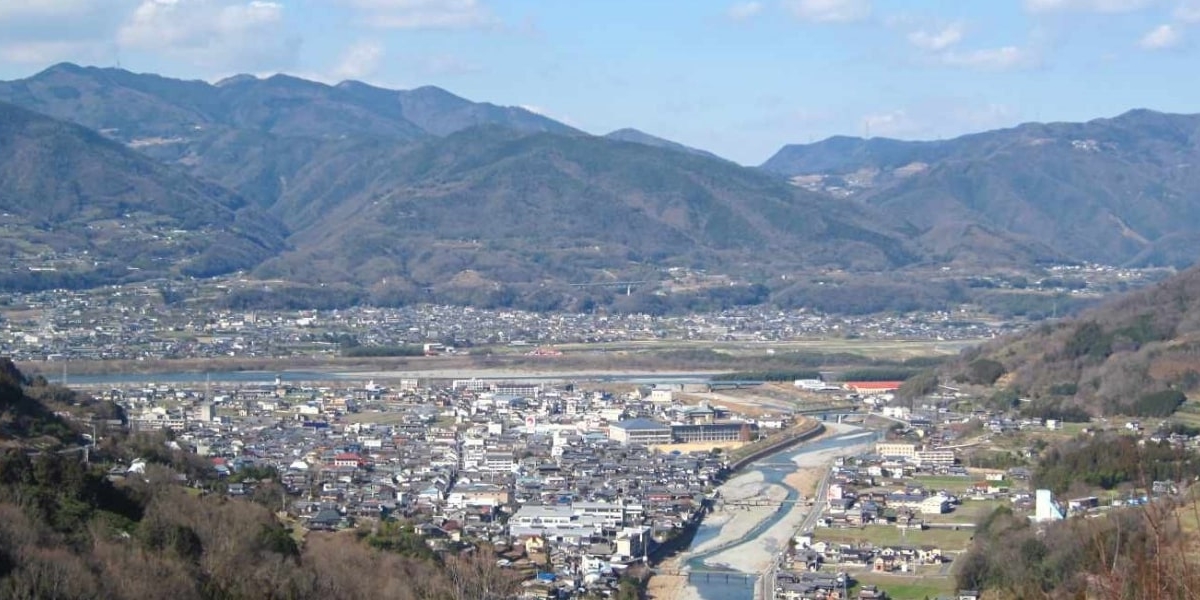 各市町村の紹介 つるぎ町 徳島について 住んでみんで徳島で！